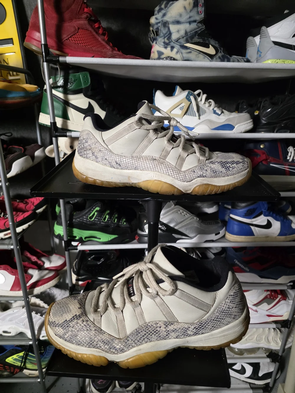 🔥 Jordan 11 Low Men’s Size 11.5 Low-Top Athletic Sneakers Snake Print